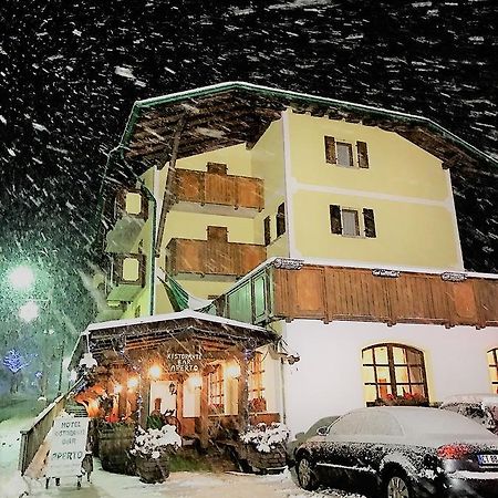 Hotel Tosa Мадона ди Кампильо Екстериор снимка