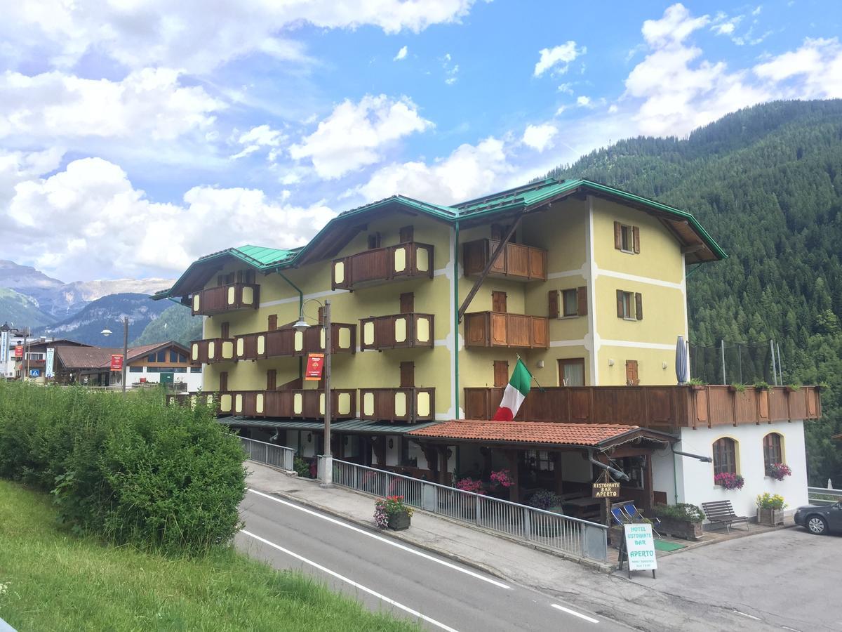 Hotel Tosa Мадона ди Кампильо Екстериор снимка