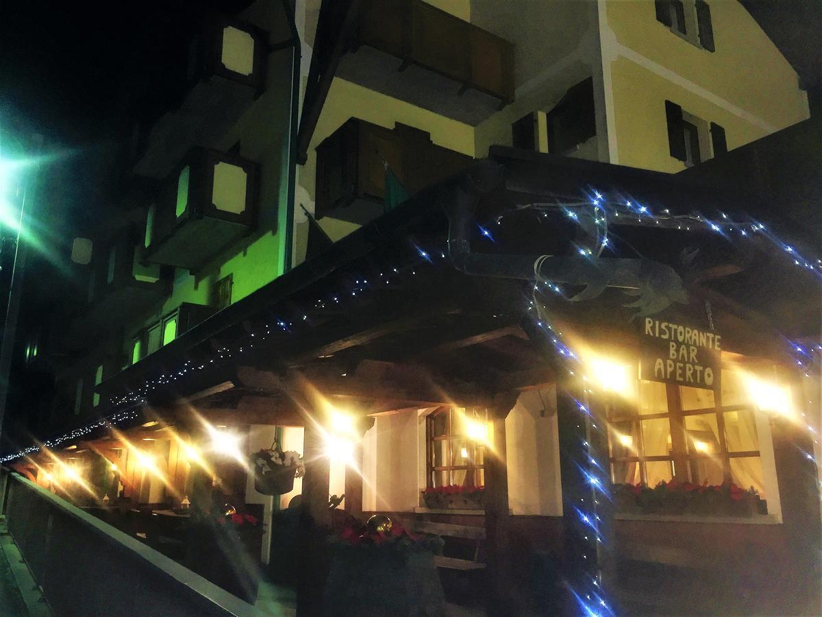 Hotel Tosa Мадона ди Кампильо Екстериор снимка